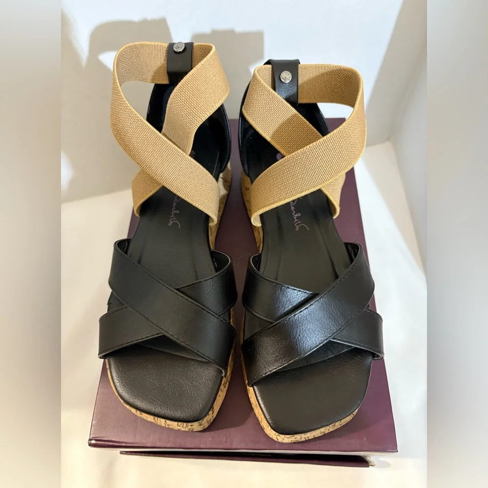 Gloria‎ Vanderbilt Women’s size 6 black wedge cork sandals cross band straps NIB